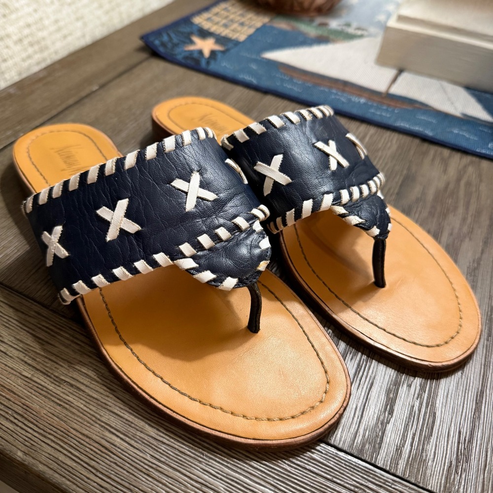 Neiman Marcus Gabriel-NM Navy Blue Leather‎ Whipstitch Thong Sandals Womens 6.5